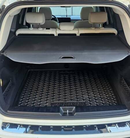 Белый Мерседес GLB-Class, объемом двигателя 1.99 л и пробегом 28 тыс. км за 32500 $, фото 3 на Automoto.ua