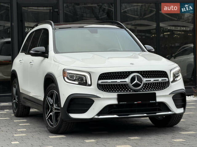 Білий Мерседес GLB-Class, об'ємом двигуна 2 л та пробігом 52 тис. км за 32000 $, фото 9 на Automoto.ua