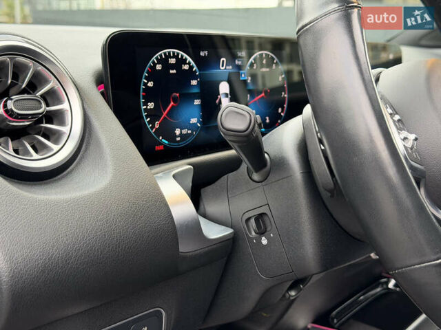 Білий Мерседес GLB-Class, об'ємом двигуна 2 л та пробігом 52 тис. км за 32000 $, фото 37 на Automoto.ua