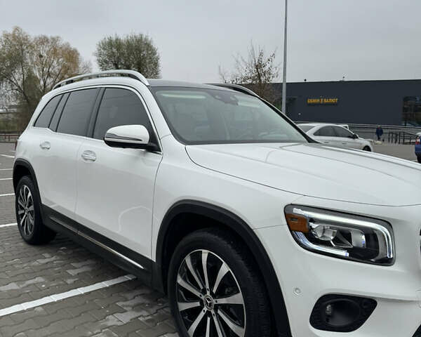 Белый Мерседес GLB-Class, объемом двигателя 1.99 л и пробегом 36 тыс. км за 49000 $, фото 9 на Automoto.ua