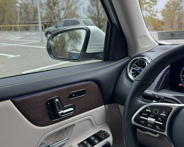 Белый Мерседес GLB-Class, объемом двигателя 1.99 л и пробегом 36 тыс. км за 49000 $, фото 32 на Automoto.ua