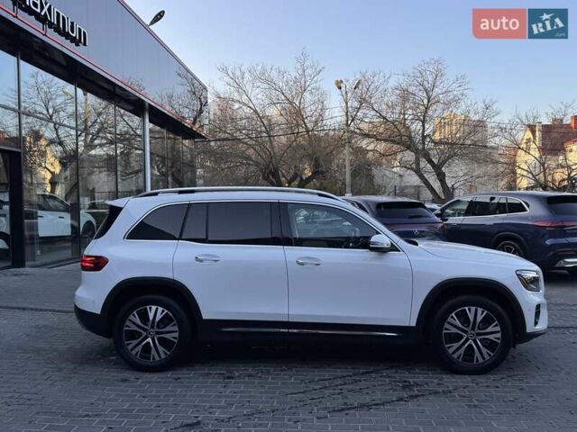 Білий Мерседес GLB-Class, об'ємом двигуна 1.99 л та пробігом 2 тис. км за 47900 $, фото 7 на Automoto.ua