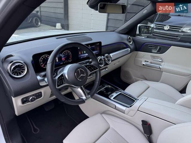 Білий Мерседес GLB-Class, об'ємом двигуна 1.99 л та пробігом 2 тис. км за 47900 $, фото 9 на Automoto.ua