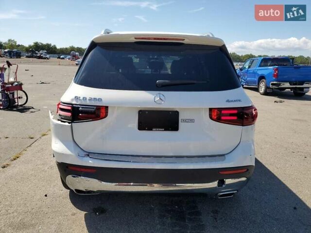Белый Мерседес GLB-Class, объемом двигателя 1.99 л и пробегом 1 тыс. км за 20000 $, фото 5 на Automoto.ua