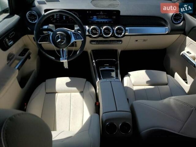 Белый Мерседес GLB-Class, объемом двигателя 1.99 л и пробегом 1 тыс. км за 20000 $, фото 7 на Automoto.ua