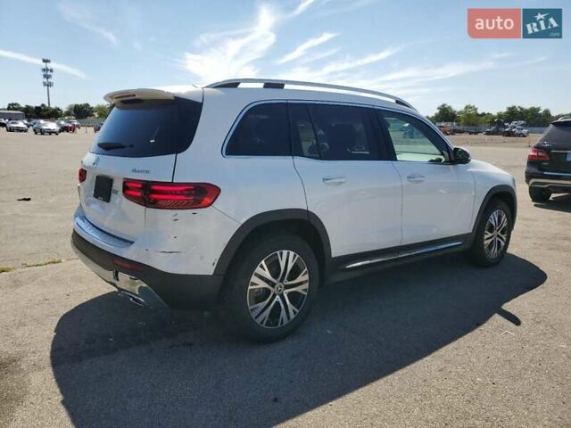 Белый Мерседес GLB-Class, объемом двигателя 1.99 л и пробегом 1 тыс. км за 20000 $, фото 2 на Automoto.ua