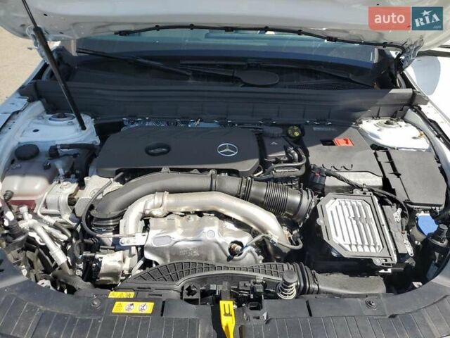 Белый Мерседес GLB-Class, объемом двигателя 1.99 л и пробегом 1 тыс. км за 20000 $, фото 11 на Automoto.ua