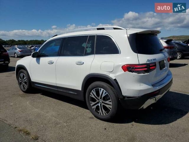 Белый Мерседес GLB-Class, объемом двигателя 1.99 л и пробегом 1 тыс. км за 20000 $, фото 1 на Automoto.ua