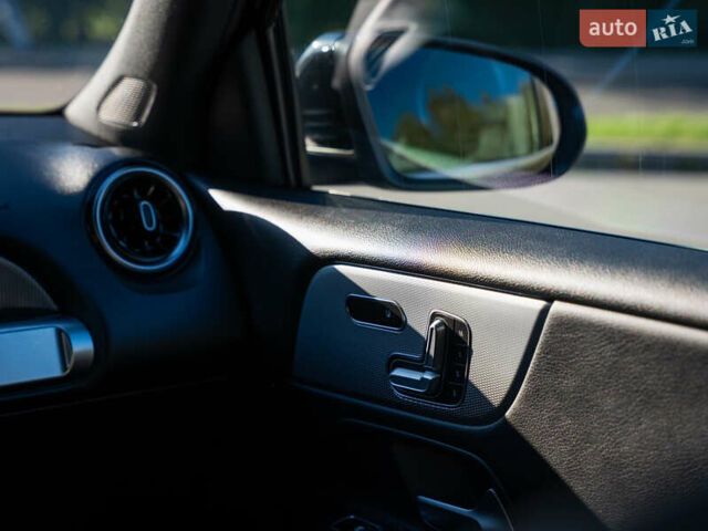 Черный Мерседес GLB-Class, объемом двигателя 1.95 л и пробегом 166 тыс. км за 30000 $, фото 26 на Automoto.ua