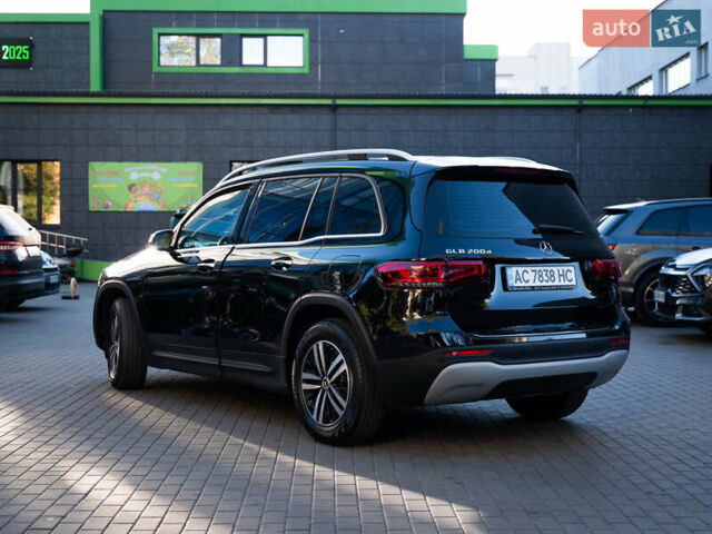 Черный Мерседес GLB-Class, объемом двигателя 1.95 л и пробегом 166 тыс. км за 30000 $, фото 62 на Automoto.ua