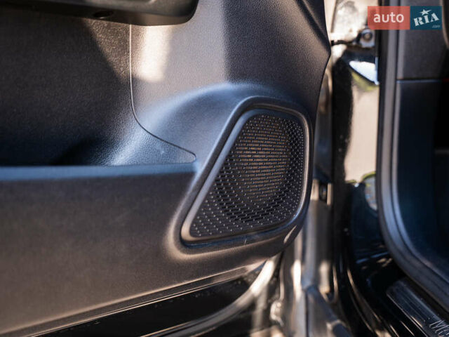 Черный Мерседес GLB-Class, объемом двигателя 1.95 л и пробегом 166 тыс. км за 30000 $, фото 12 на Automoto.ua
