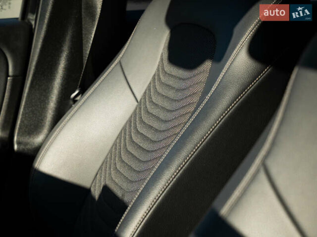 Черный Мерседес GLB-Class, объемом двигателя 1.95 л и пробегом 166 тыс. км за 30000 $, фото 34 на Automoto.ua