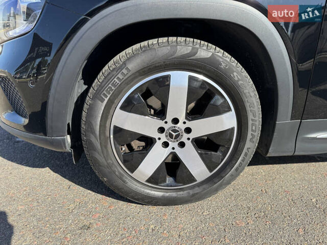 Черный Мерседес GLB-Class, объемом двигателя 2 л и пробегом 160 тыс. км за 33900 $, фото 6 на Automoto.ua