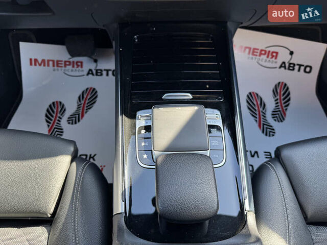 Черный Мерседес GLB-Class, объемом двигателя 2 л и пробегом 160 тыс. км за 33900 $, фото 16 на Automoto.ua