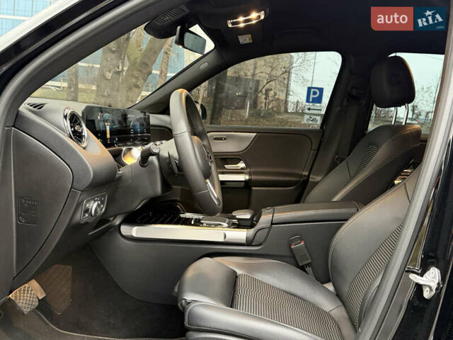 Черный Мерседес GLB-Class, объемом двигателя 1.95 л и пробегом 155 тыс. км за 28900 $, фото 13 на Automoto.ua