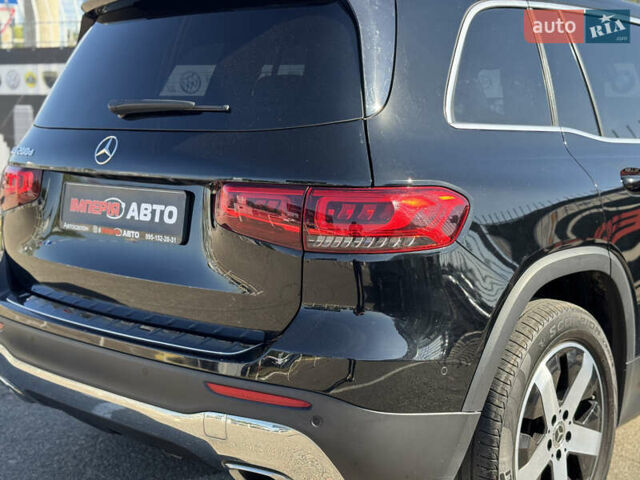 Черный Мерседес GLB-Class, объемом двигателя 2 л и пробегом 160 тыс. км за 33900 $, фото 9 на Automoto.ua