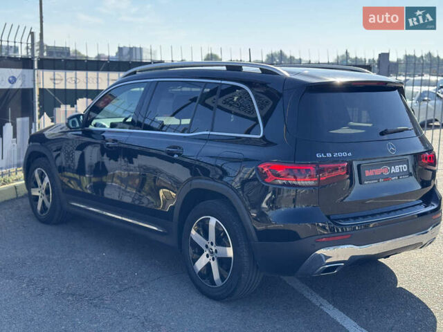Черный Мерседес GLB-Class, объемом двигателя 2 л и пробегом 160 тыс. км за 33900 $, фото 11 на Automoto.ua