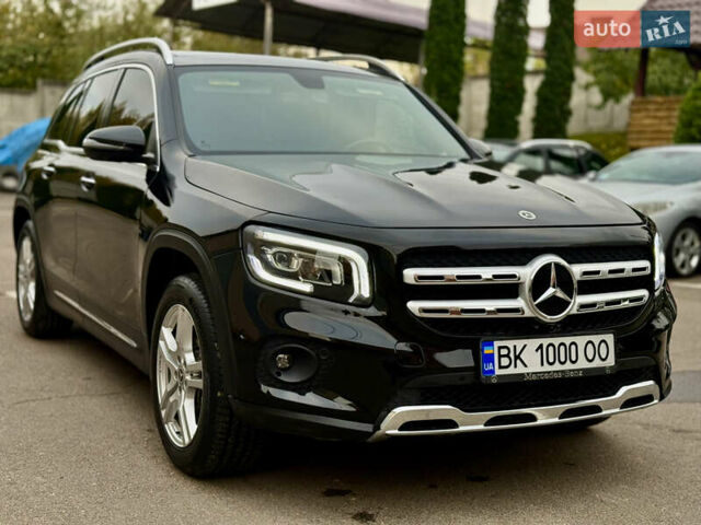 Мерседес GLB-Class 2021 в Ровно на Automoto.ua Черный Мерседес GLB-Class, объемом двигателя 2 л и пробегом 39 тыс. км за 30000 $, фото 2 на Automoto.ua