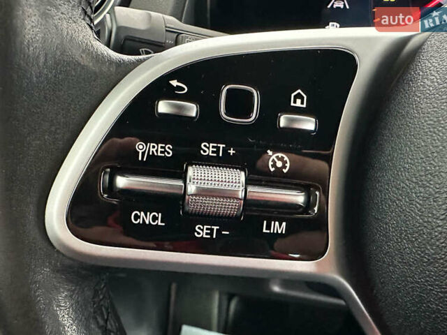 Черный Мерседес GLB-Class, объемом двигателя 1.95 л и пробегом 182 тыс. км за 32950 $, фото 14 на Automoto.ua