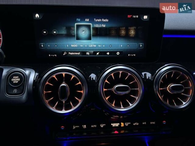 Чорний Мерседес GLB-Class, об'ємом двигуна 1.99 л та пробігом 47 тис. км за 29850 $, фото 13 на Automoto.ua