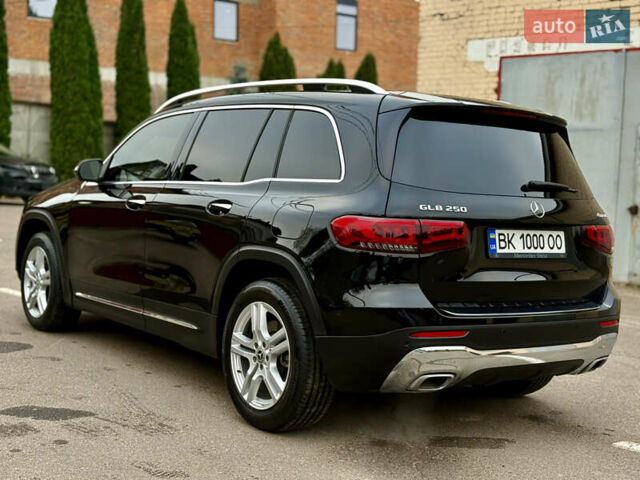 Мерседес GLB-Class 2021 в Ровно на Automoto.ua Черный Мерседес GLB-Class, объемом двигателя 2 л и пробегом 39 тыс. км за 30000 $, фото 8 на Automoto.ua