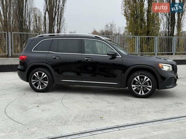 Чорний Мерседес GLB-Class, об'ємом двигуна 1.99 л та пробігом 36 тис. км за 39000 $, фото 5 на Automoto.ua