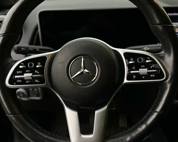 Черный Мерседес GLB-Class, объемом двигателя 1.99 л и пробегом 63 тыс. км за 35800 $, фото 15 на Automoto.ua