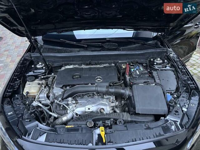 Чорний Мерседес GLB-Class, об'ємом двигуна 1.99 л та пробігом 47 тис. км за 29850 $, фото 10 на Automoto.ua