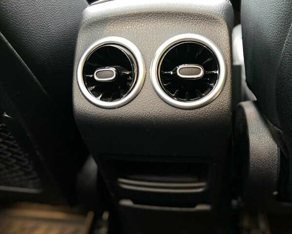 Черный Мерседес GLB-Class, объемом двигателя 1.99 л и пробегом 63 тыс. км за 35800 $, фото 26 на Automoto.ua