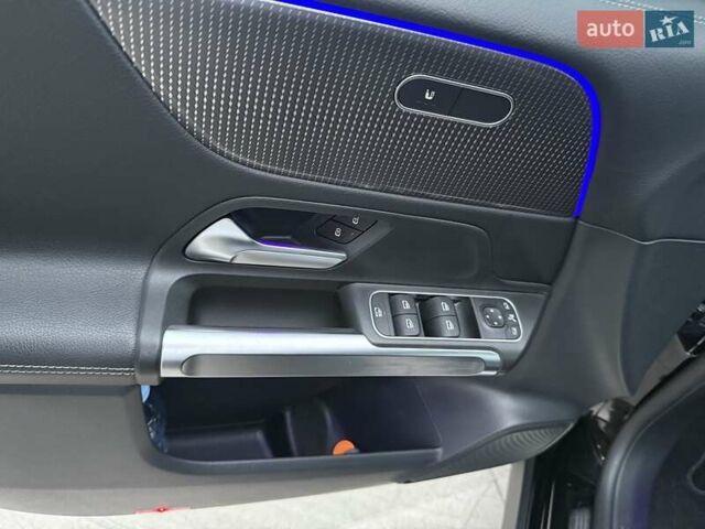 Чорний Мерседес GLB-Class, об'ємом двигуна 1.99 л та пробігом 36 тис. км за 39000 $, фото 15 на Automoto.ua