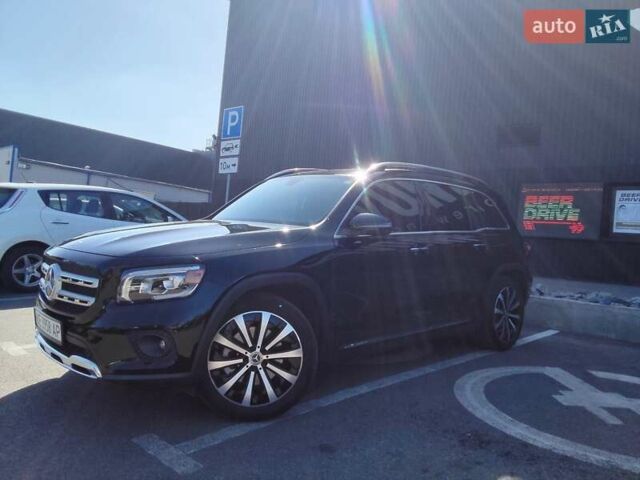 Черный Мерседес GLB-Class, объемом двигателя 1.99 л и пробегом 95 тыс. км за 29500 $, фото 9 на Automoto.ua