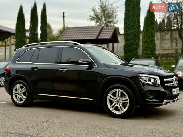 Мерседес GLB-Class 2021 в Ровно на Automoto.ua Черный Мерседес GLB-Class, объемом двигателя 2 л и пробегом 39 тыс. км за 30000 $, фото 3 на Automoto.ua