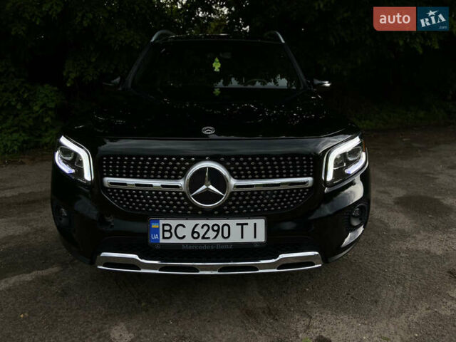 Черный Мерседес GLB-Class, объемом двигателя 1.99 л и пробегом 63 тыс. км за 35800 $, фото 1 на Automoto.ua