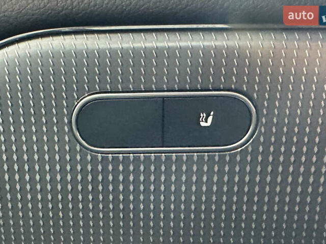 Черный Мерседес GLB-Class, объемом двигателя 1.95 л и пробегом 182 тыс. км за 32950 $, фото 13 на Automoto.ua