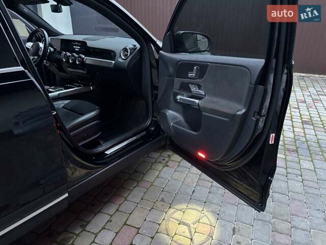 Чорний Мерседес GLB-Class, об'ємом двигуна 1.99 л та пробігом 47 тис. км за 29850 $, фото 12 на Automoto.ua