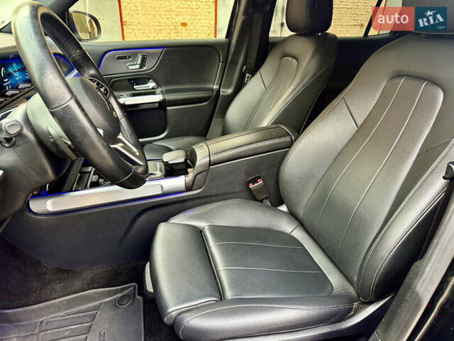 Мерседес GLB-Class 2021 в Ровно на Automoto.ua Черный Мерседес GLB-Class, объемом двигателя 2 л и пробегом 39 тыс. км за 30000 $, фото 12 на Automoto.ua