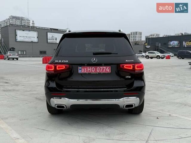 Чорний Мерседес GLB-Class, об'ємом двигуна 1.99 л та пробігом 36 тис. км за 39000 $, фото 6 на Automoto.ua