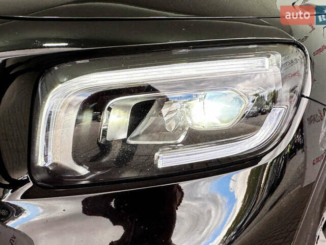 Черный Мерседес GLB-Class, объемом двигателя 1.95 л и пробегом 182 тыс. км за 32950 $, фото 53 на Automoto.ua