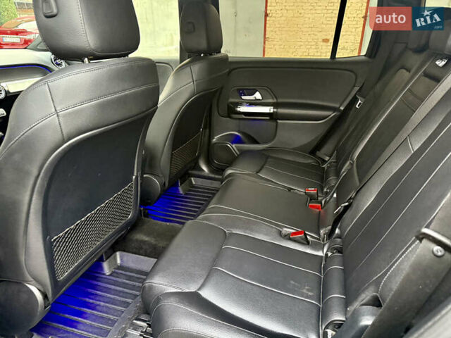 Мерседес GLB-Class 2021 в Ровно на Automoto.ua Черный Мерседес GLB-Class, объемом двигателя 2 л и пробегом 39 тыс. км за 30000 $, фото 15 на Automoto.ua