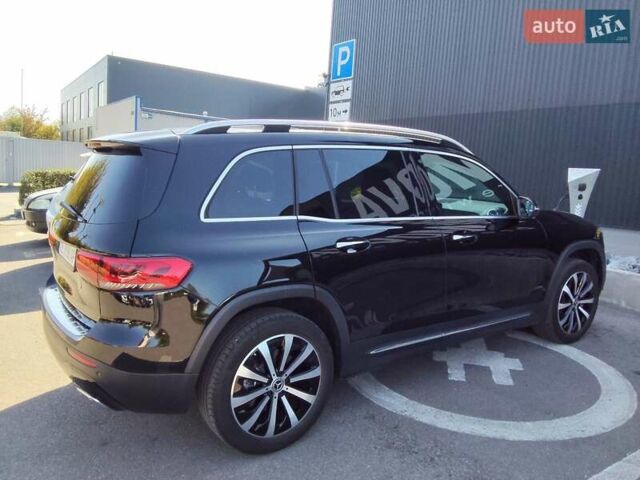 Черный Мерседес GLB-Class, объемом двигателя 1.99 л и пробегом 95 тыс. км за 29500 $, фото 12 на Automoto.ua