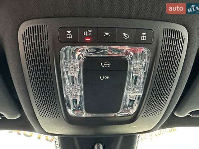 Черный Мерседес GLB-Class, объемом двигателя 1.95 л и пробегом 182 тыс. км за 32950 $, фото 50 на Automoto.ua