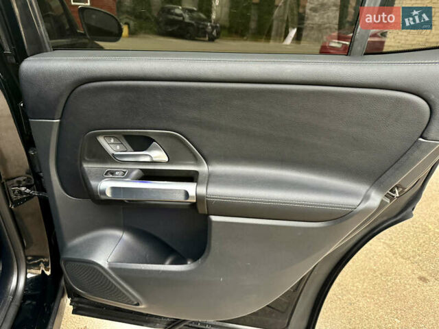 Мерседес GLB-Class 2021 в Ровно на Automoto.ua Черный Мерседес GLB-Class, объемом двигателя 2 л и пробегом 39 тыс. км за 30000 $, фото 19 на Automoto.ua