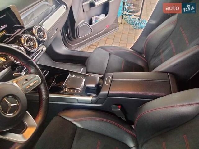 Чорний Мерседес GLB-Class, об'ємом двигуна 1.95 л та пробігом 71 тис. км за 36990 $, фото 24 на Automoto.ua