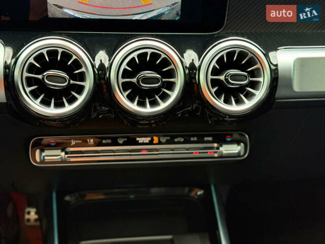 Черный Мерседес GLB-Class, объемом двигателя 2 л и пробегом 111 тыс. км за 31900 $, фото 32 на Automoto.ua