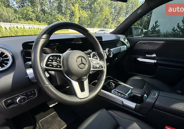 Чорний Мерседес GLB-Class, об'ємом двигуна 1.99 л та пробігом 169 тис. км за 29599 $, фото 18 на Automoto.ua