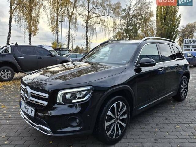 Мерседес GLB-Class 2022 у Полтаві на Automoto.ua Чорний Мерседес GLB-Class, об'ємом двигуна 1.99 л та пробігом 64 тис. км за 32400 $, фото 5 на Automoto.ua
