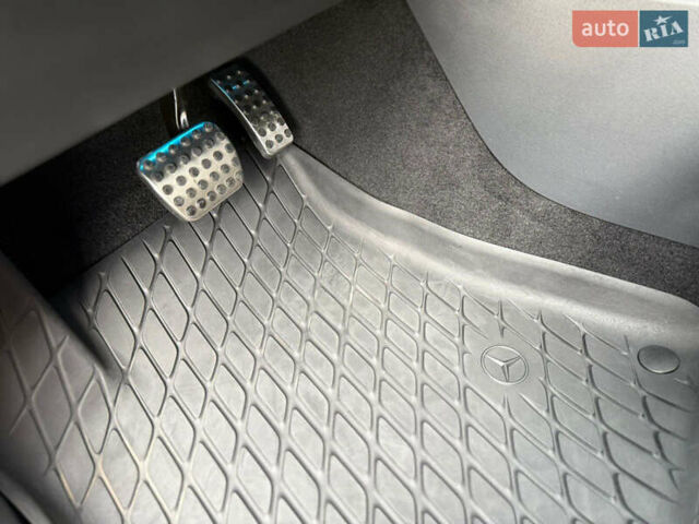 Черный Мерседес GLB-Class, объемом двигателя 2 л и пробегом 111 тыс. км за 31900 $, фото 27 на Automoto.ua