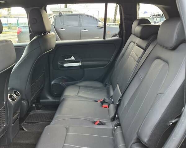 Мерседес GLB-Class 2022 у Полтаві на Automoto.ua Чорний Мерседес GLB-Class, об'ємом двигуна 1.99 л та пробігом 64 тис. км за 32400 $, фото 20 на Automoto.ua