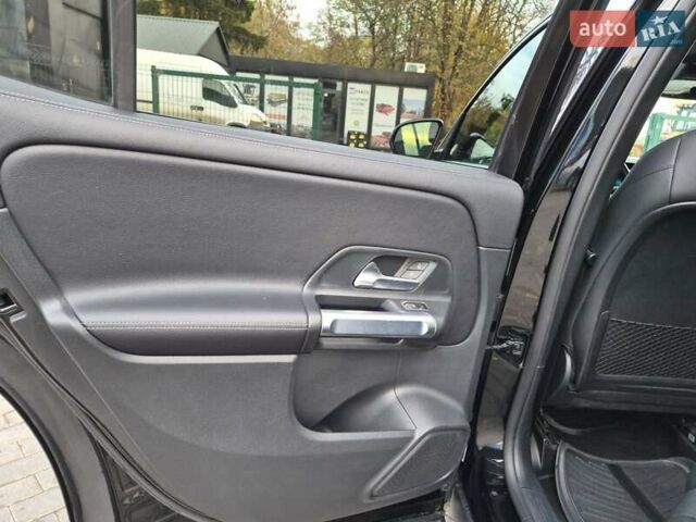 Мерседес GLB-Class 2022 у Полтаві на Automoto.ua Чорний Мерседес GLB-Class, об'ємом двигуна 1.99 л та пробігом 64 тис. км за 32400 $, фото 18 на Automoto.ua