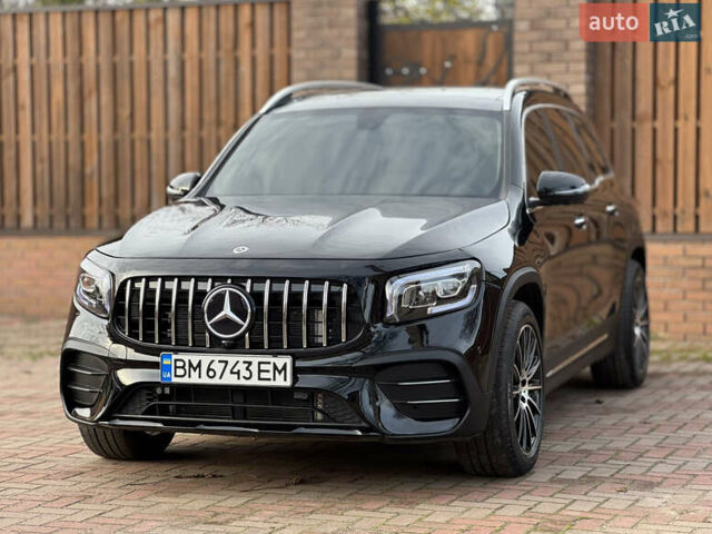 Черный Мерседес GLB-Class, объемом двигателя 1.99 л и пробегом 8 тыс. км за 43000 $, фото 2 на Automoto.ua
